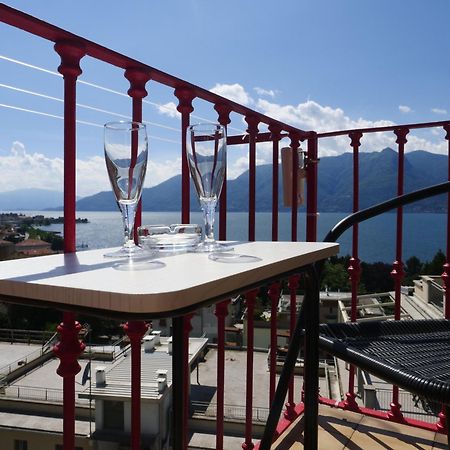 Appartamento Vista Lago Luino Exteriör bild