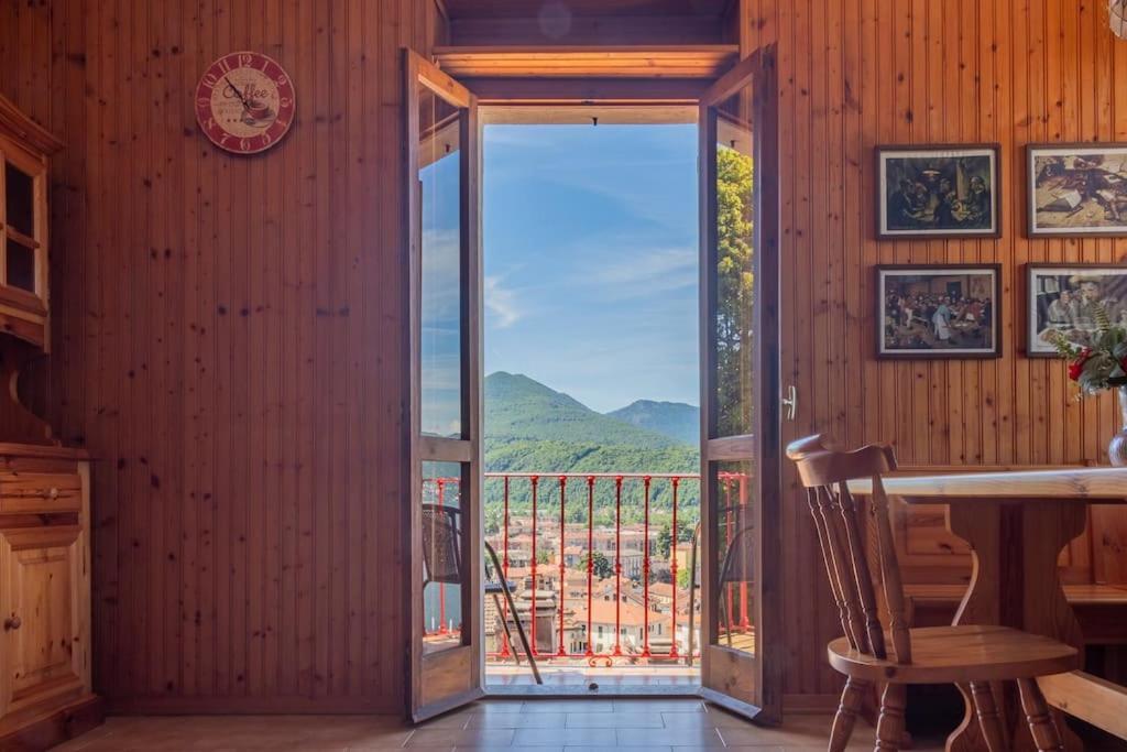 Appartamento Vista Lago Luino Exteriör bild