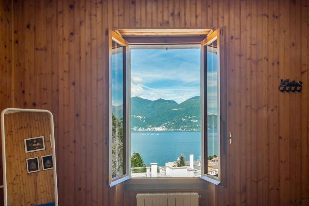 Appartamento Vista Lago Luino Exteriör bild