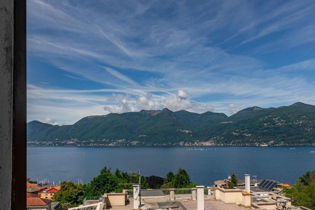 Appartamento Vista Lago Luino Exteriör bild